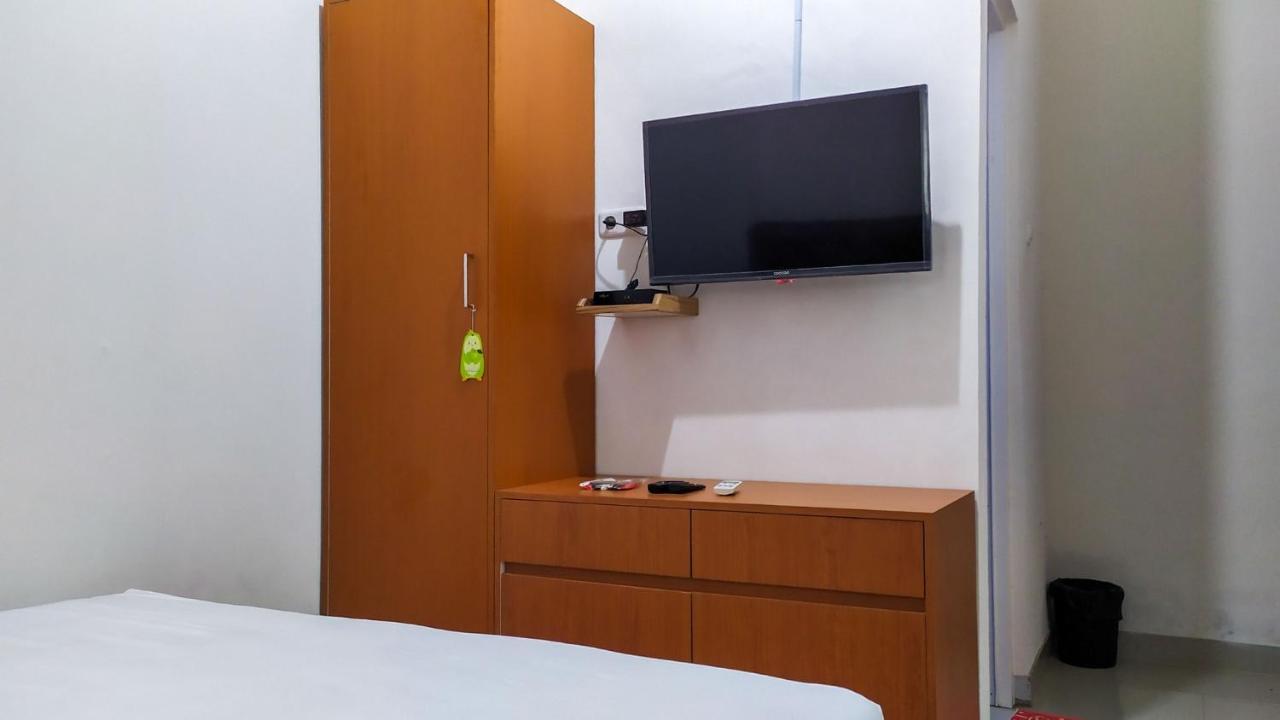 Omah Leren Mitra Reddoorz Near Gembiraloka Zoo Yogyakarta Hotel Kültér fotó